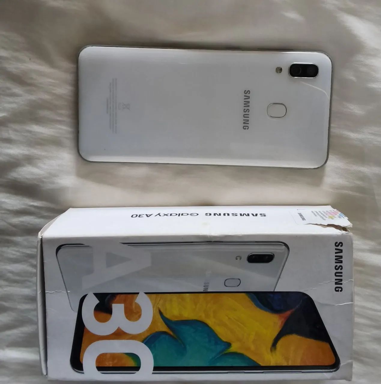 Samsung a30 64g e 4ram branco com NF - Foto 2