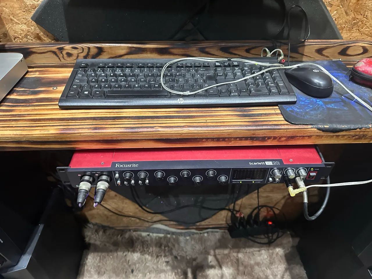 Interface de áudio Focusrite Sacarlett 18i20