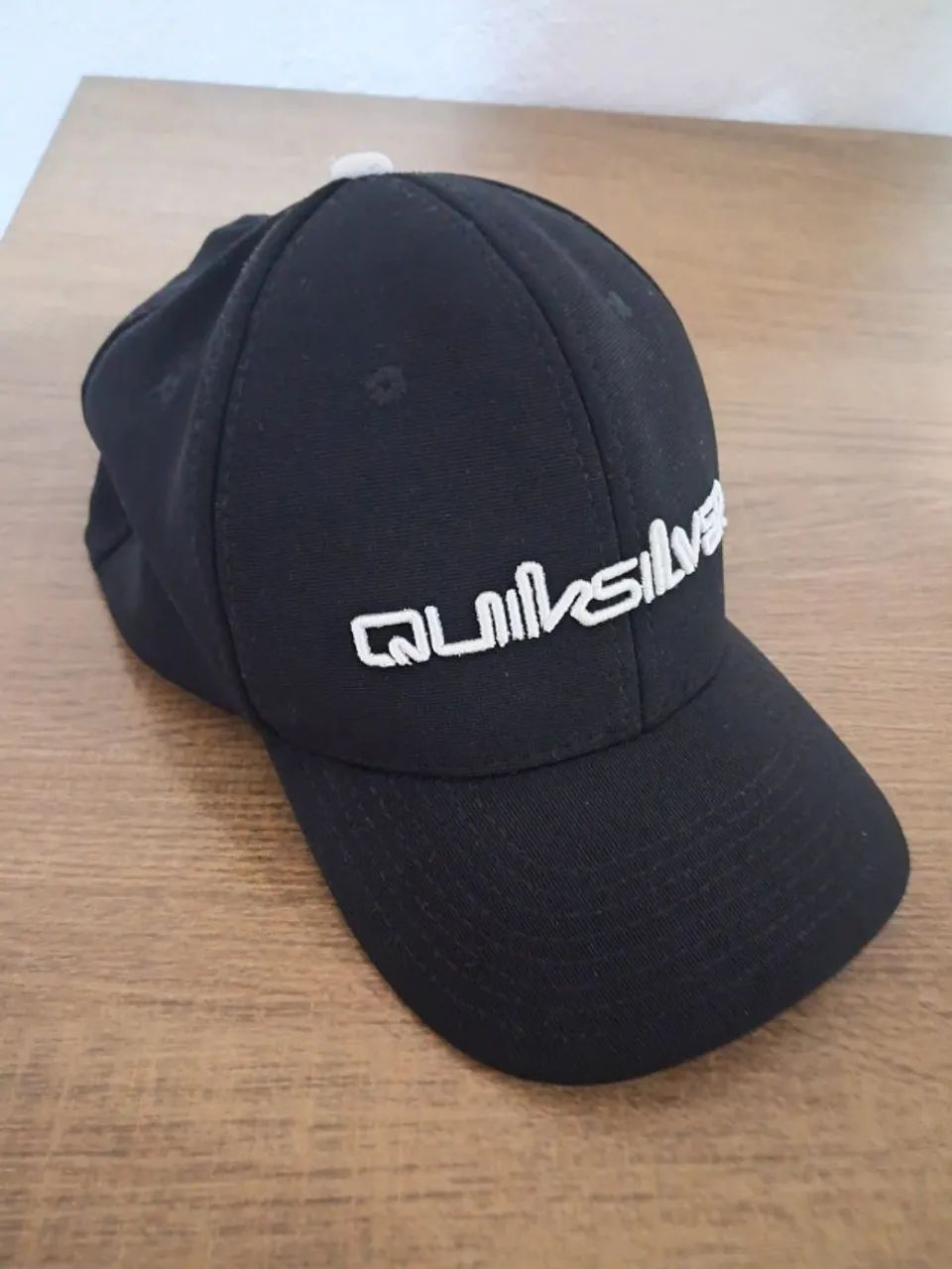 Boné Quiksilver usado em ótimo estado  - Foto 2
