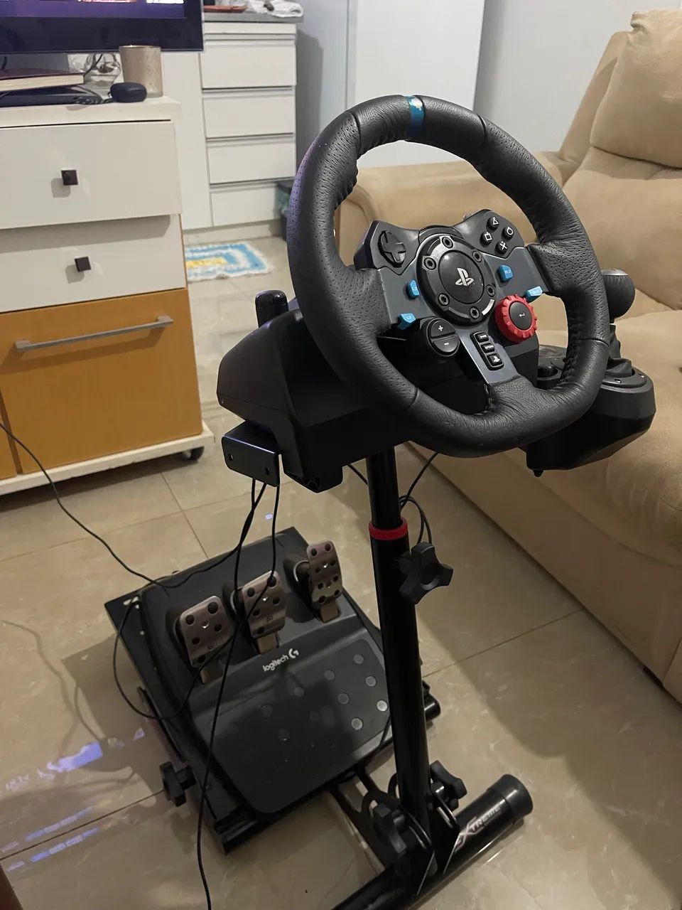 Volante Logitech G29 Com Suporte e Câmbio - Foto 4
