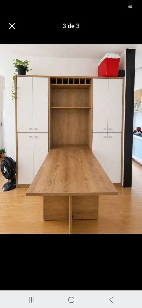 Armário com mesa imbutida