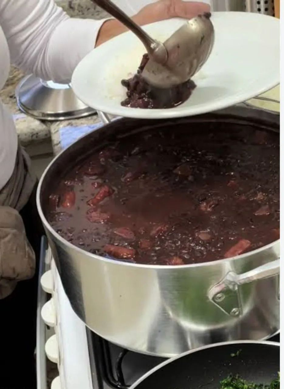 Feijoada completa para 40 pessoas 900,00 reais  - Foto 3