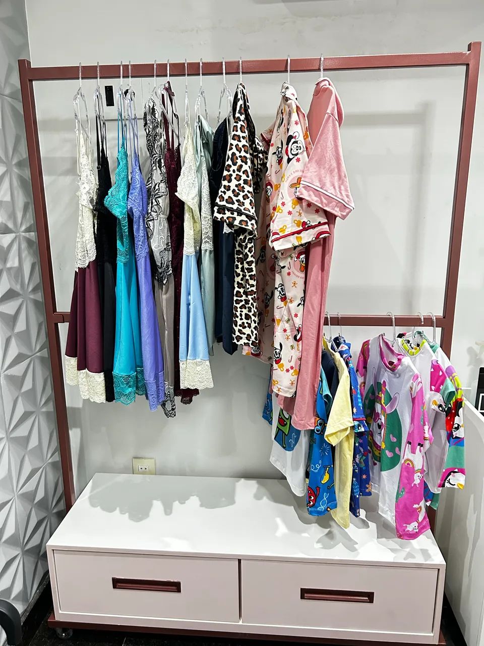 Expositor de Roupas - Foto 2