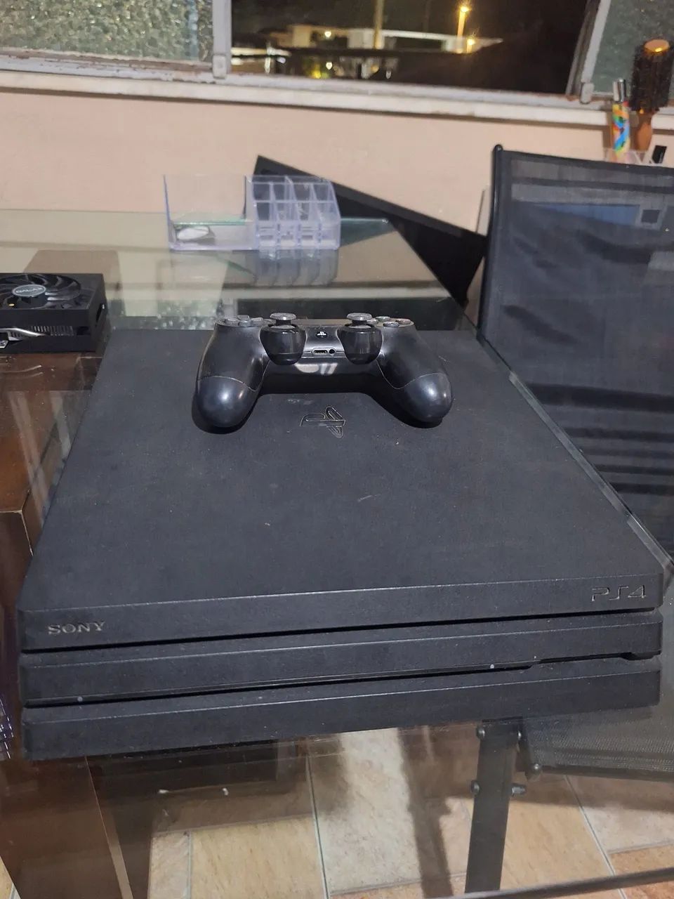 PlayStation 4 pro 1TB - Foto 2