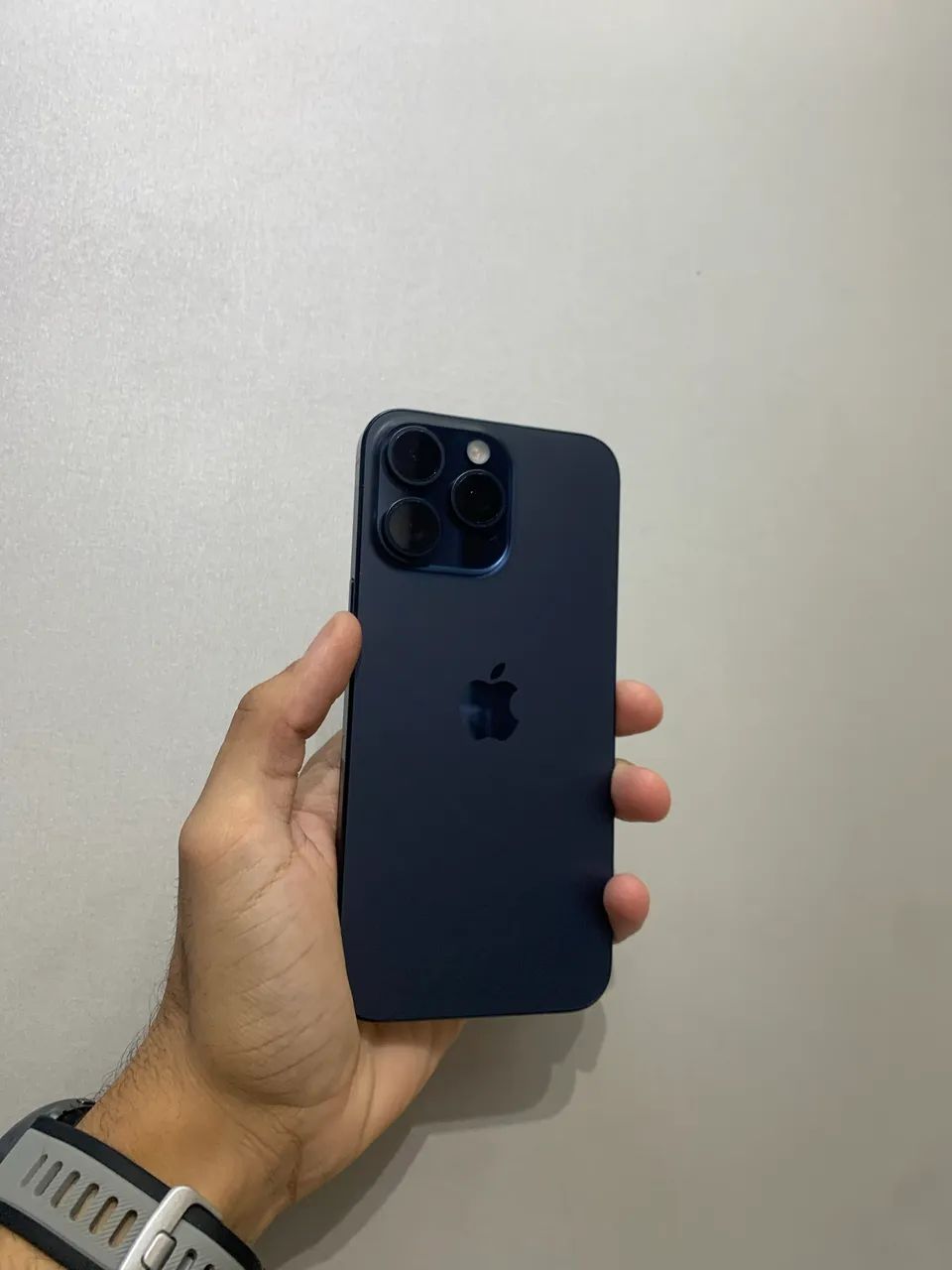 15 Pro Max 