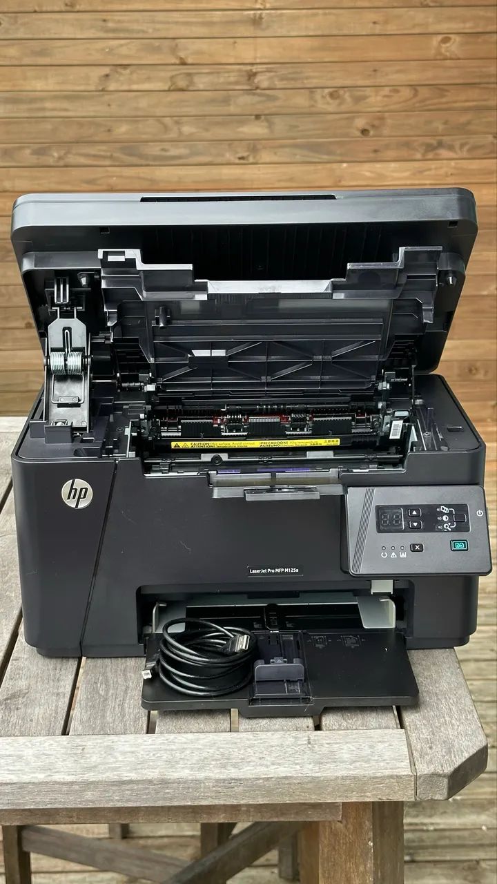 HP LaserJet Pro MFP M125a - Multifuncional Laser + Toner