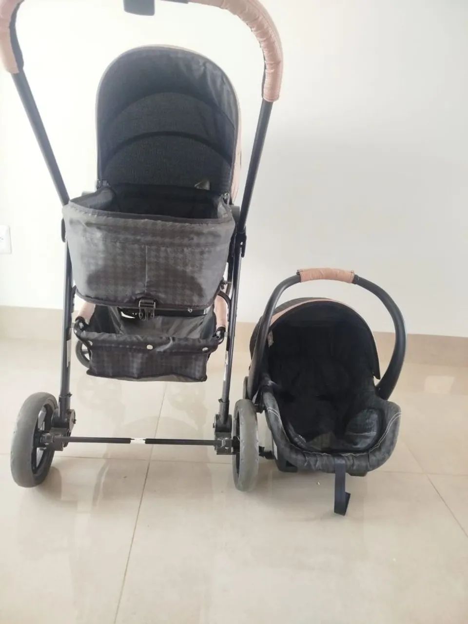 VENDO CARRINHO DE BEBÊ GALZERANO 3 EM 1 - Foto 5