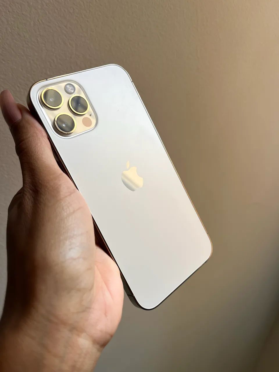 iPhone 12 PRO Dourado - Foto 4