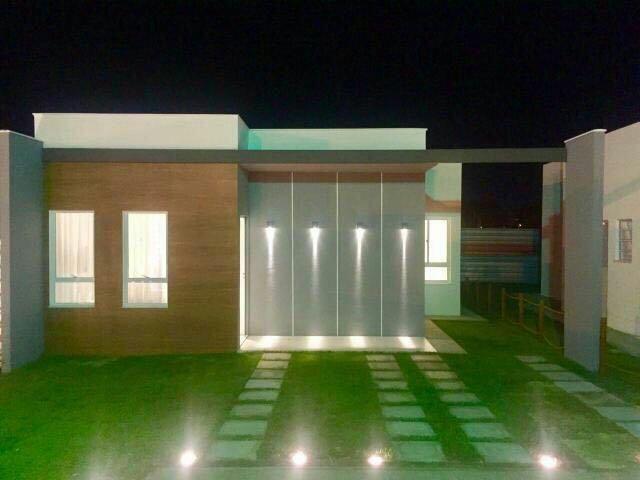 Casa com 3/4 e uma suíte no Sim