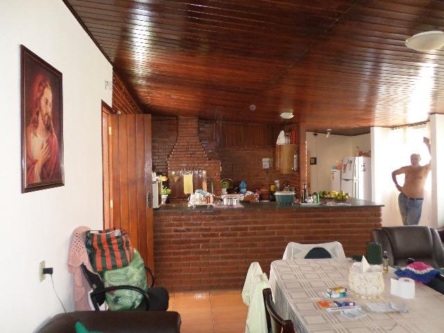 Ótima Casa 4 Dormitórios no Jardim Apurá - Foto 10