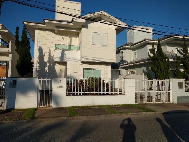 Excelente casa de dois pisos com 3 quartos sendo um suíte - Pedra Branca -Palhoça - Foto 9