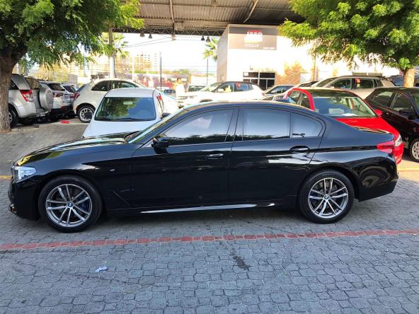 BMW 530I 2017/2018 2.0 16V TURBO GASOLINA M SPORT AUTOMÁTICO - Foto 2
