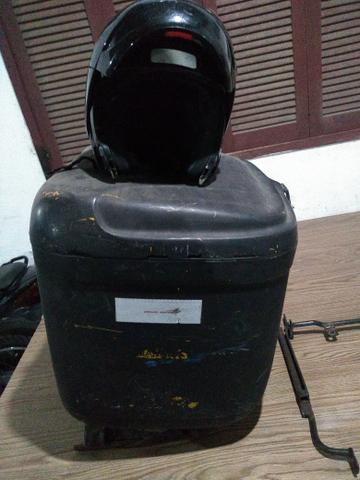 Baú, bauleto(com suporte) ,trilho e capacetes. TORRO! - Foto 2