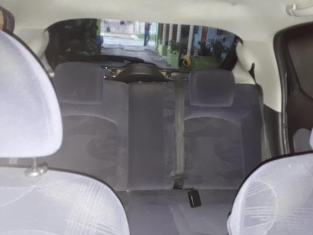Peugeot 206 1.6 2004 R$ 6.800,00