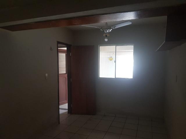 Vende- se uma Casa no Recanto Fialho, aceito carro no negócio - Foto 11