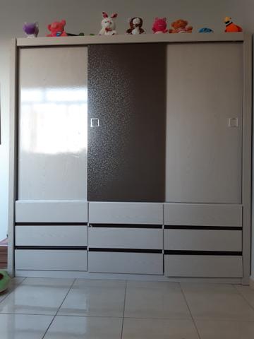 Guarda roupa