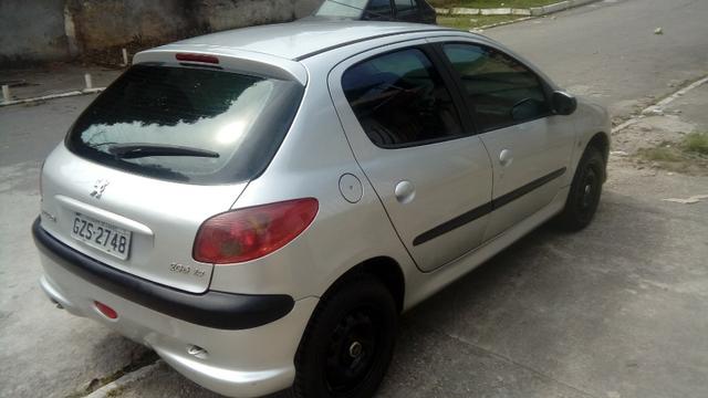 Peugeot 206 1.4 completo c/ GNV - Pouco rodado e em ótimo estado (2006/2007)