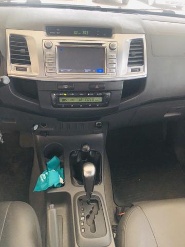 Toyota Hilux SRV Flex - Foto 13