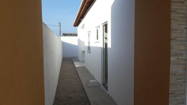 Casa de Esquina com Escritura Grátis, 02 Quartos, 02 Wc, Garagem e Quintal - Foto 6