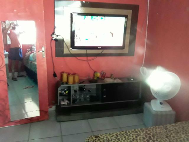 Vende-de ou troca-se uma casa - Foto 5