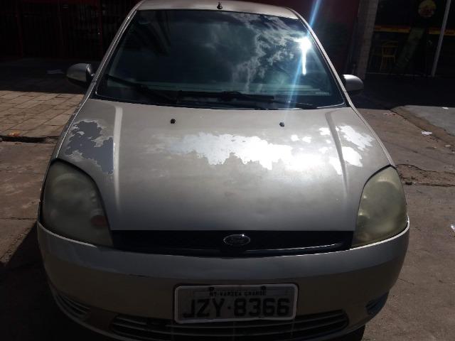 Vendo fiesta hatch 2005 documentação em dias - Foto 3