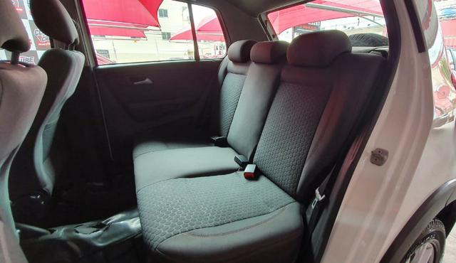Vw Crossfox 1.6 4P Completo *Pequena Entrada* Falar C/ Breno * - Foto 6