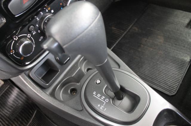 RENAULT DUSTER 2013/2014 2.0 DYNAMIQUE 4X2 16V FLEX 4P AUTOMÁTICO - Foto 12