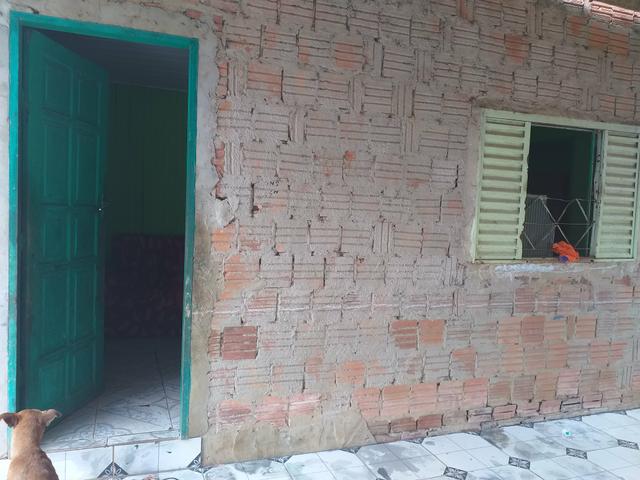 Troco uma casa no Canaã três quartos um sala e conhzinha - Foto 4