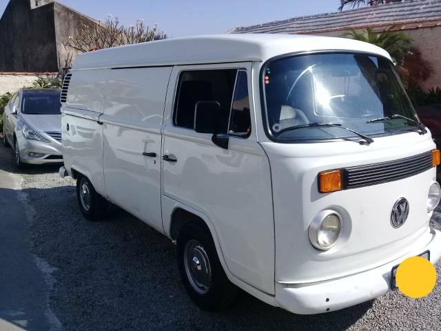 Kombi 2001 só pegar e trabalhar