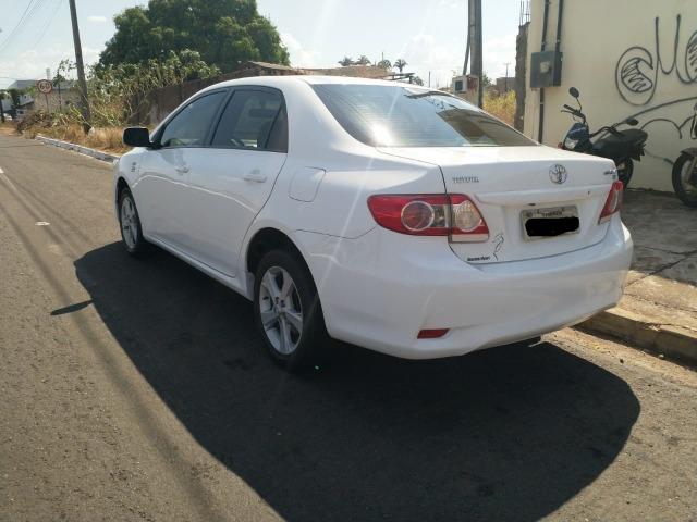 Vende-se Corolla GLi 1.8 2013/2014 - Foto 14