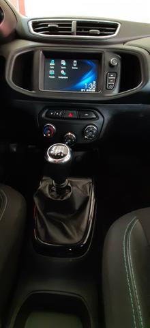 Prisma Lt 1.4 2019 Prata 30mil kms - Financia sem entrada - aceita carro na troca - Foto 2