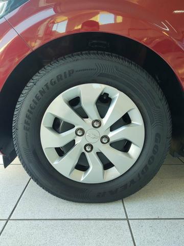 Ônix Hatch LT 1.0 8v flexpower 5p mec - Foto 16