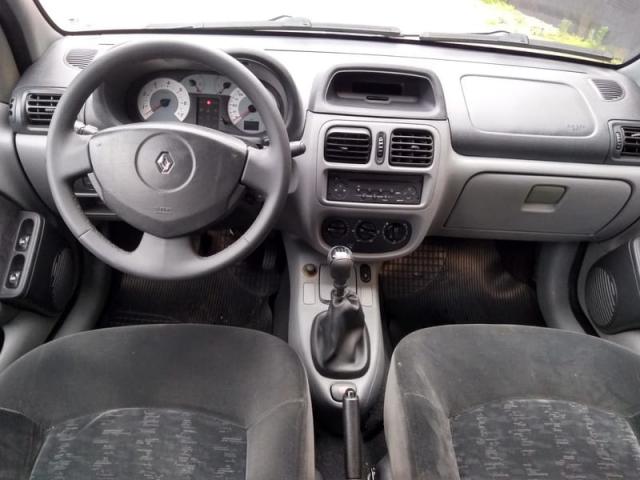 RENAULT CLIO SEDAN(HI-FLEX) PRIVIL.1.6 16V 4P - Foto 13