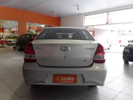 ETIOS 2019/2020 1.5 X PLUS SEDAN 16V FLEX 4P AUTOMÁTICO - Foto 3