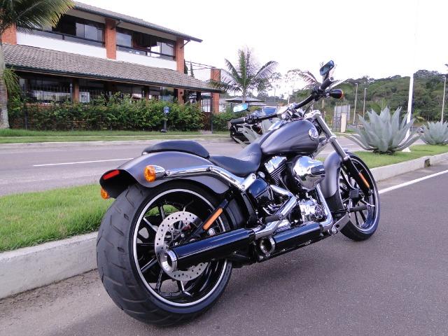 Harley Davidson Softail Breakout - Foto 5