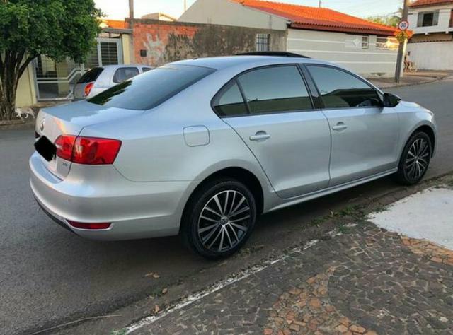Jetta 2.0 flex Automático com Teto Solar - Foto 4
