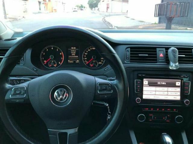 Jetta 2.0 flex Automático com Teto Solar - Foto 5