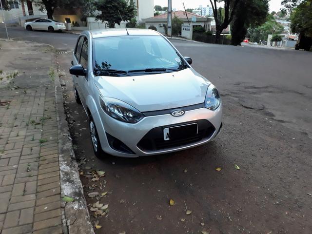 Troco MENOR OU MAIOR VALOR. FORD FIESTA 1.0 2013 IMPECÁVEL PLACA A - Foto 11