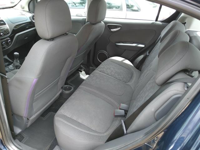 Fiat Palio Attractive 1.0 Flex - Foto 6