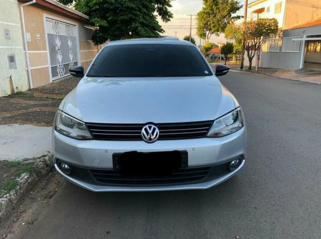 Jetta 2.0 flex Automático com Teto Solar