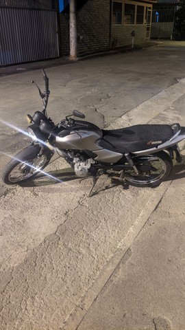 VENDE-SE TITAN 125 2001 DOCUMENTO OK