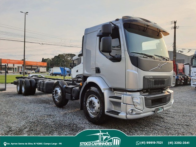 VOLVO VM 330, ANO 2015, 8X2, AUTOMATICO, NO CHASSIS, IMPECAVEL.