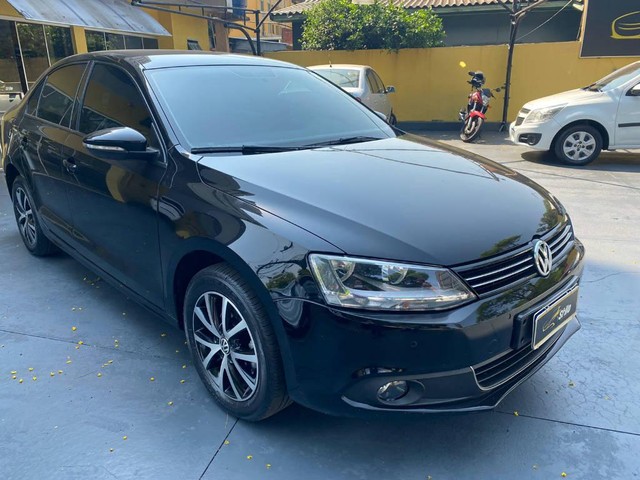 VOLKSWAGEN JETTA COMFORTLINE 2.0 2011
