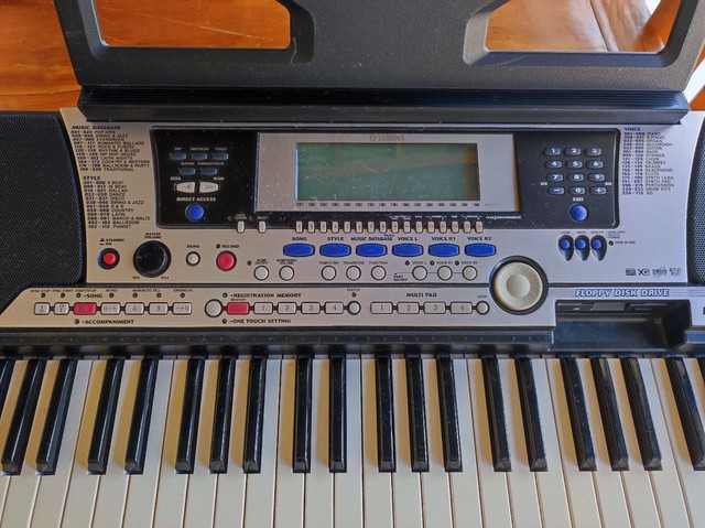 yamaha psr 550 olx