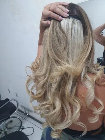 Cabelo na fita adesiva