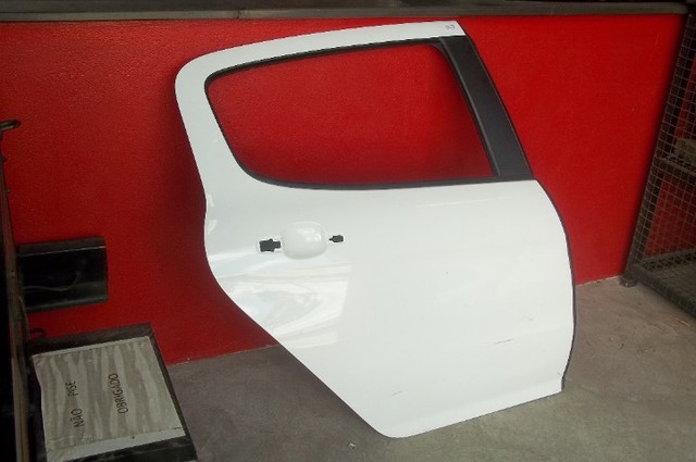 Porta Traseira Direita Peugeot 308 2014 - Foto 2