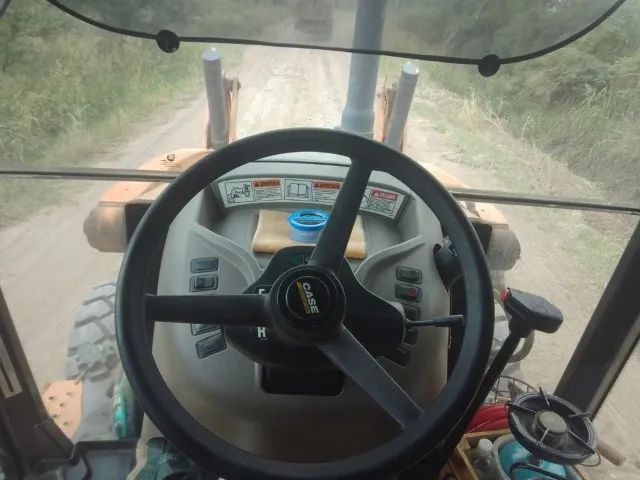 retroescavadeira case 4x4 580n 2016 - Foto 6