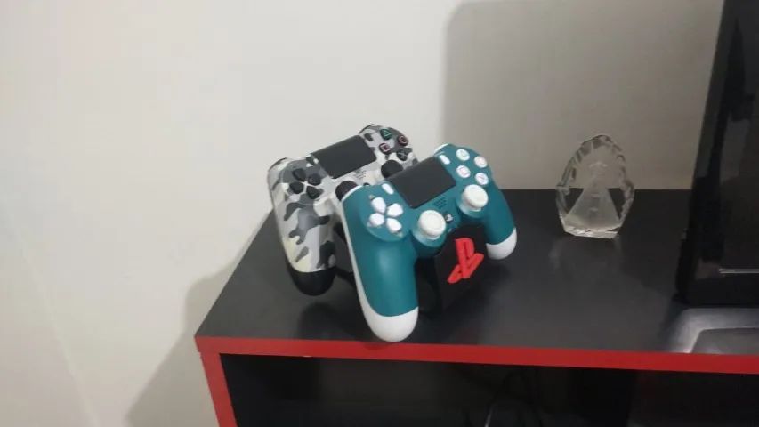 Suporte De Mesa 2 Controles PS4 e Xbox - Foto 5