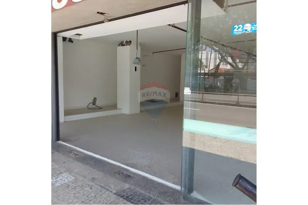 Grandes negócios pedem grandes lojas e essa é a melhor localização.