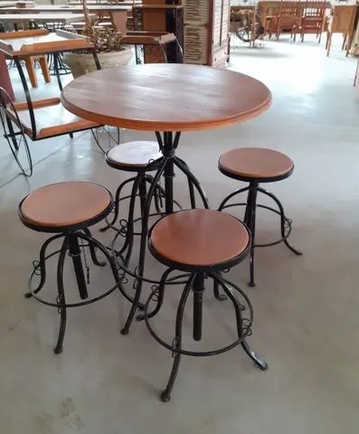 Jogo Bistrô Com 4 Banquetas Versate Ajustável  - Foto 2